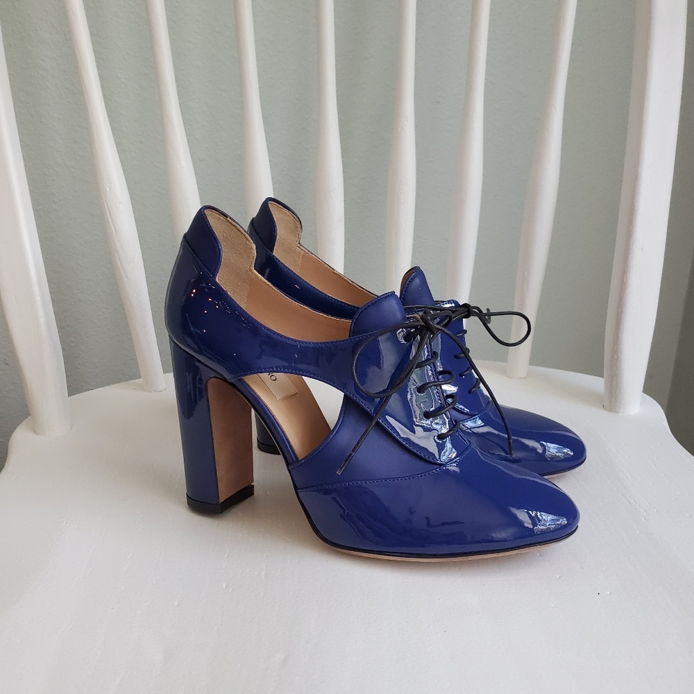 Valentino blue patent leather heels 37 US 6.5